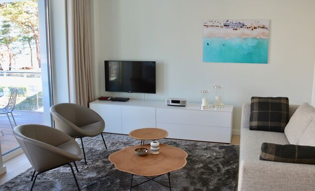 Das Wohnzimmer der Wohnung